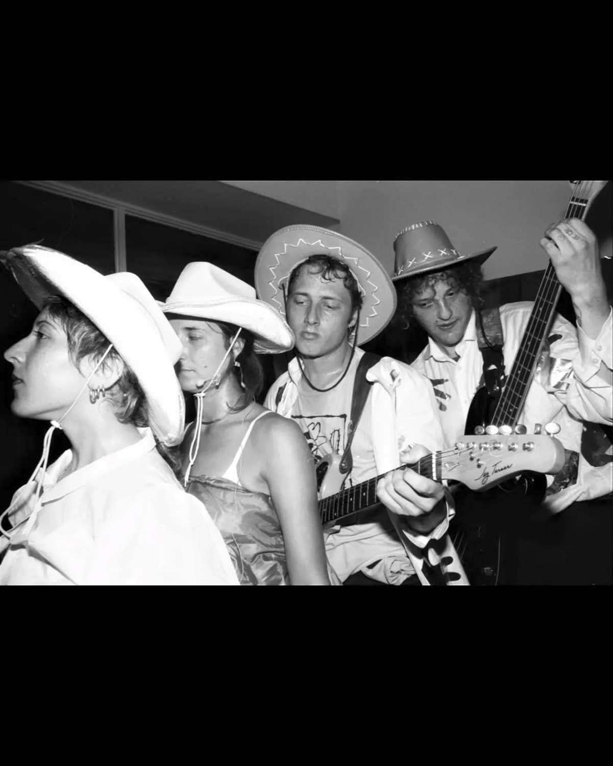 Petite Garcon Tour15